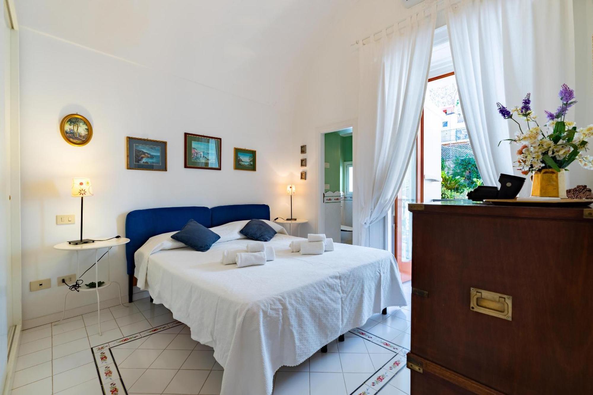 Stefania Flat - Amalfi Center Apartman Kültér fotó